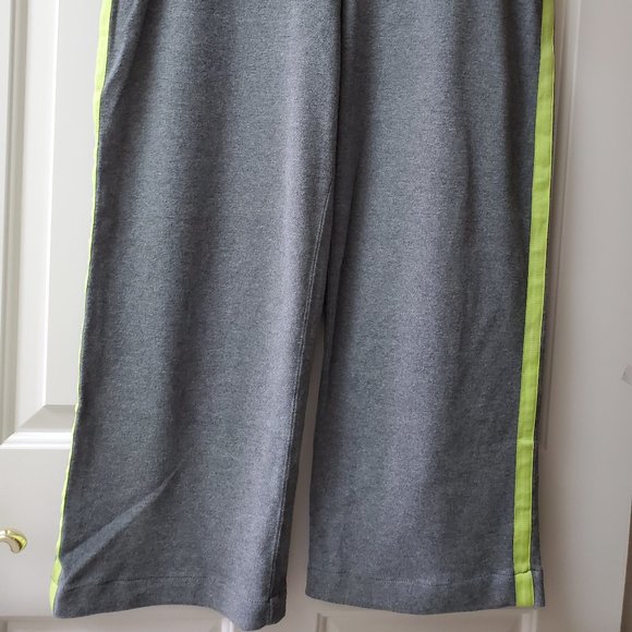 ie RELAXED TWO PIECE JOG SET - Picture 7 of 11